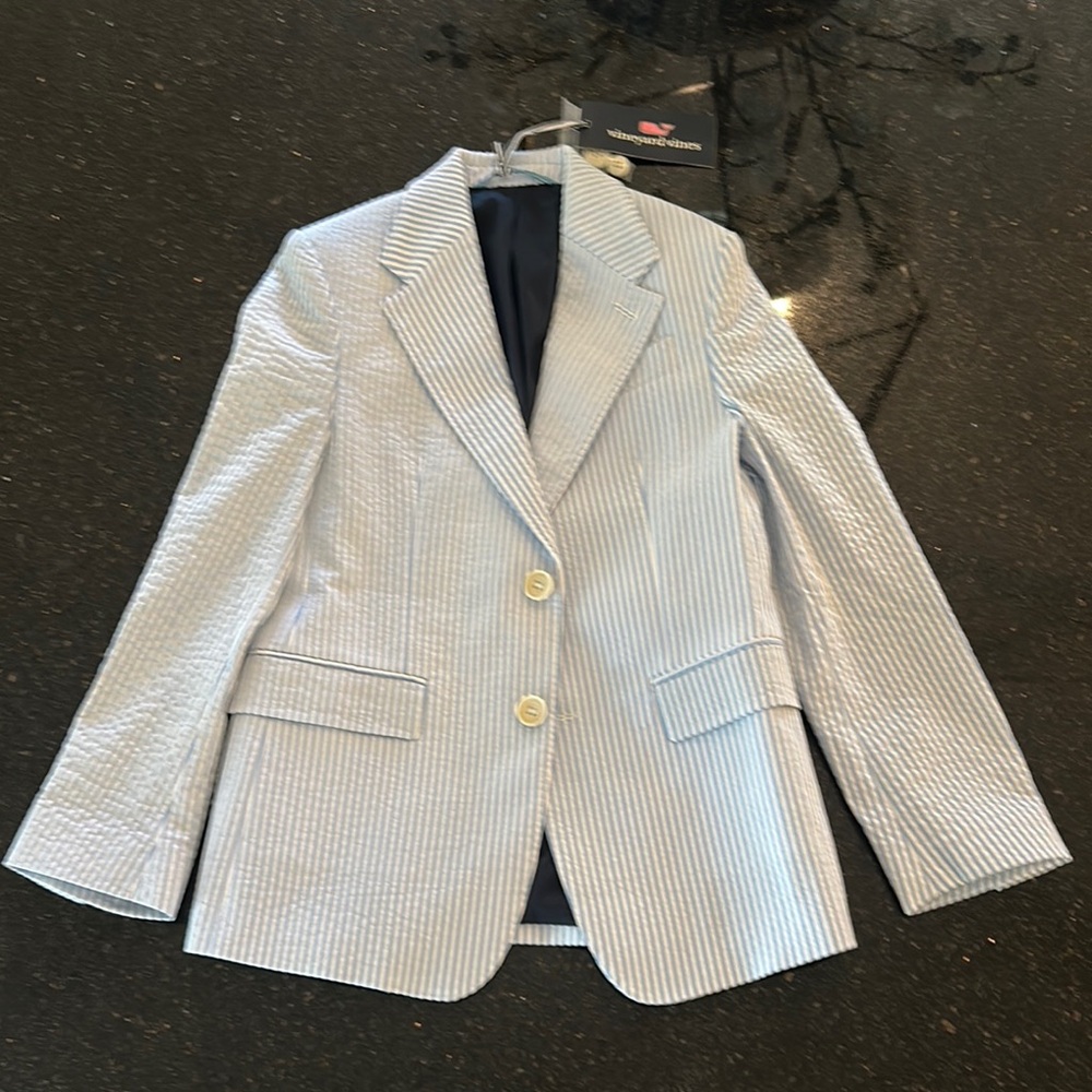 Vineyard vines blue and white seersucker blazer